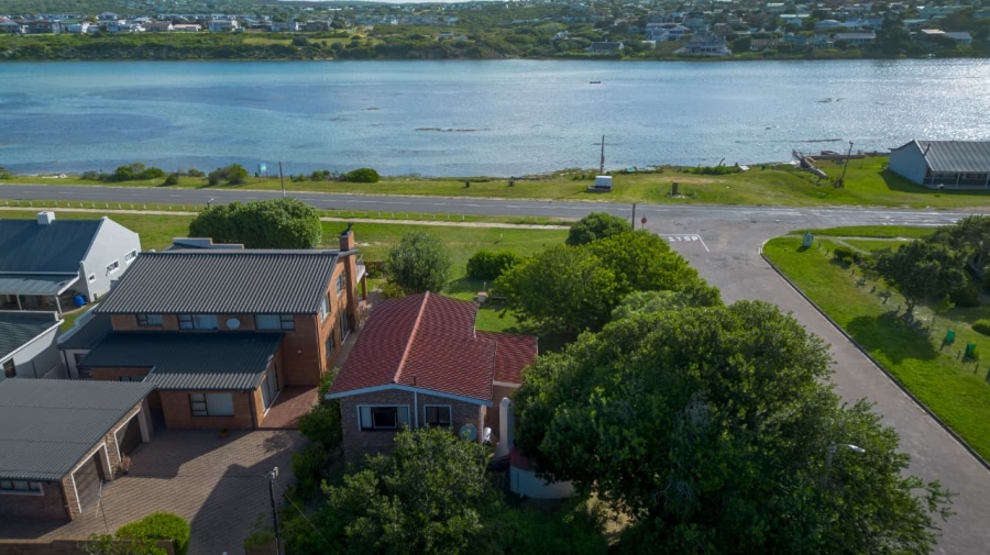3 Bedroom Property for Sale in Stilbaai Oos Western Cape